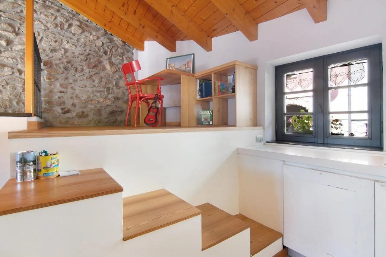 Casa Pollicina Villa Margno Holiday home